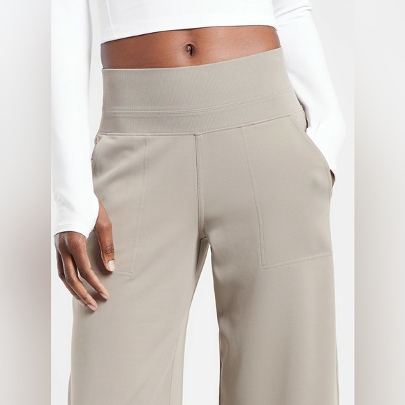 🩷ATHLETA VENICE WIDE LEG HIGH WAISTED HIGH RISE BEIGE NEUTRAL PANT SIZE MEDIUM - Picture 6 of 13